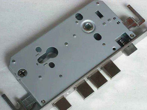 南岔24小时上门开锁公司