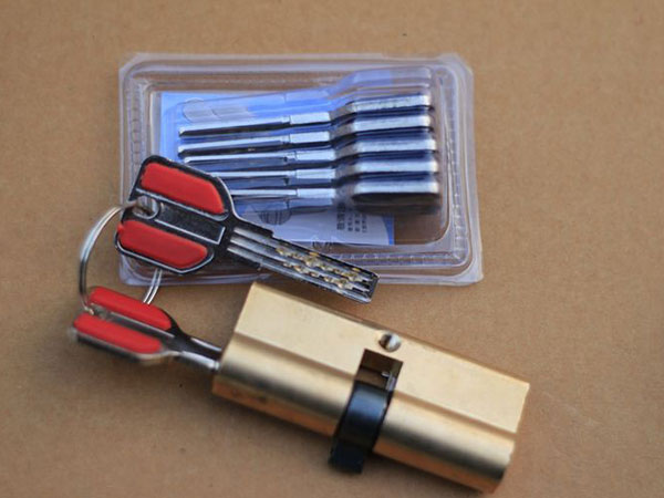 南岔24小时上门开锁公司